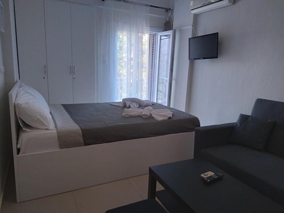Ferienwohnung Little Beauty - Happyhostgr - In Platamonas Exterior foto